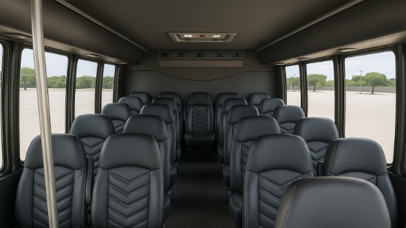 lafayette 28 passenger minibus