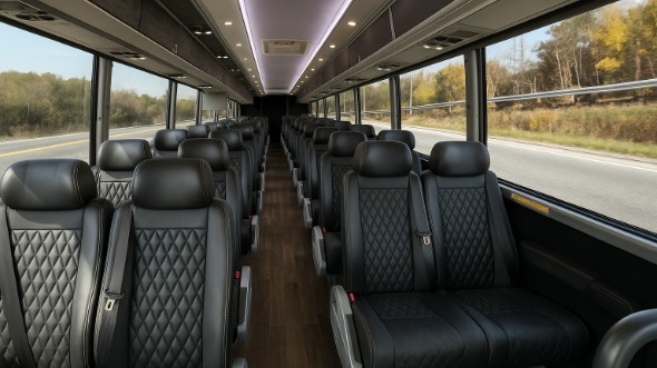 muncie 28 passenger minibus